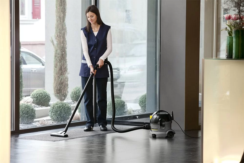 Aspirator KARCHER uscat compact T 8/1 Classic