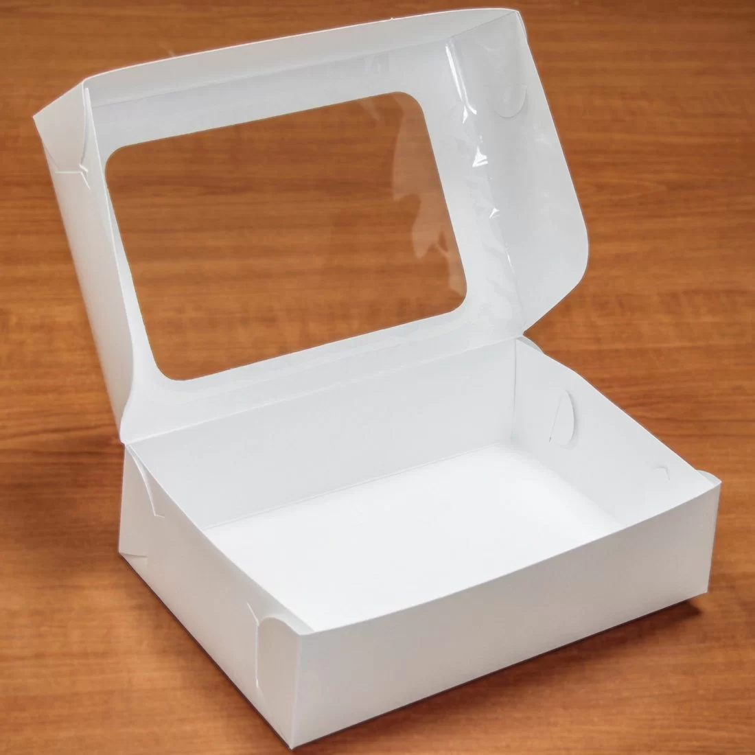 Cutie p-u cadouri alba, 23х15х6 cm, cu ferestra