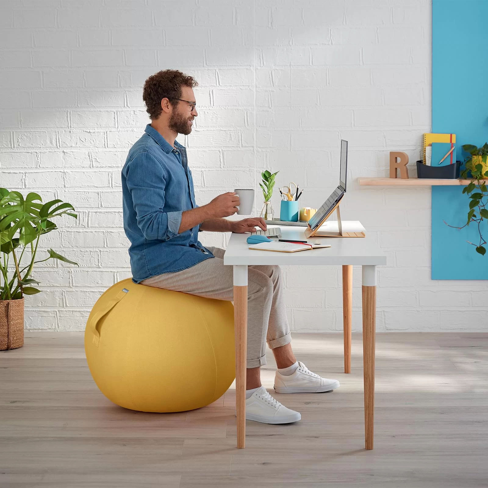 Minge LEITZ Cosy, pentru sezut si fitness, galbena