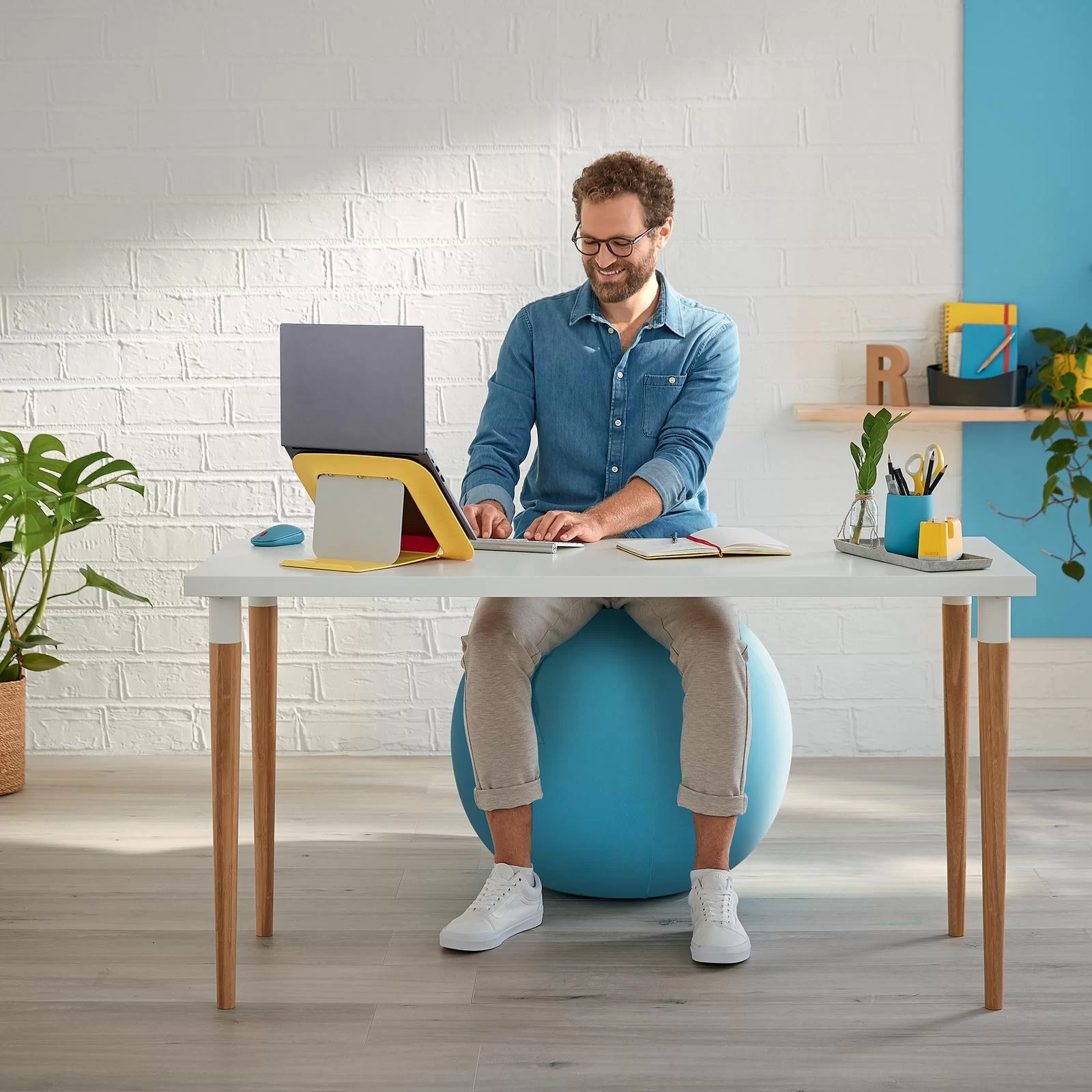 Мяч LEITZ Cosy, для сидения и фитнеса, синий