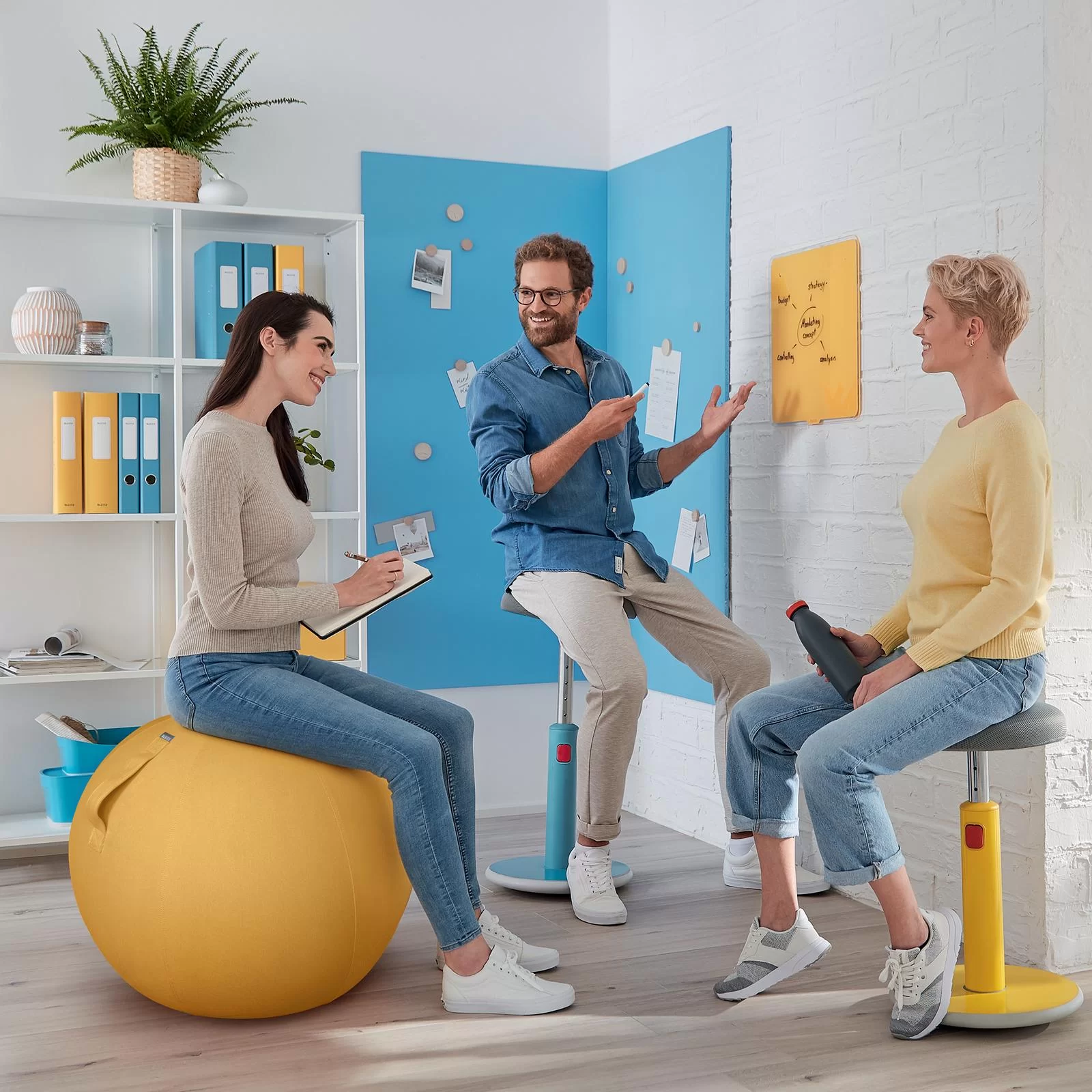 Мяч LEITZ Cosy, для сидения и фитнеса, синий
