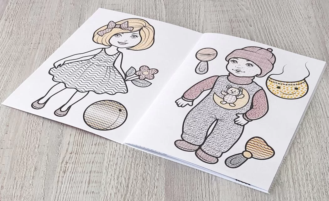 Carte de colorat Pensula fermecata A4 Pentru fetite