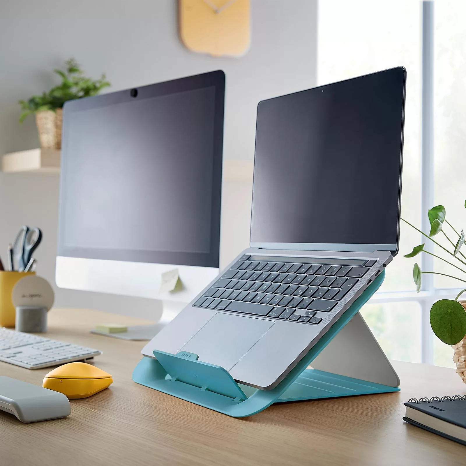 Suport p-u laptop LEITZ Cosy, reglabil, albastru