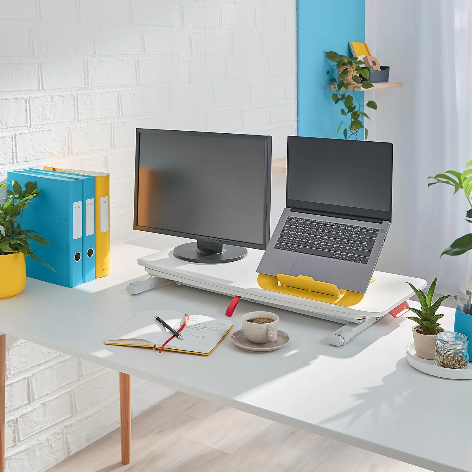 Suport p-u laptop LEITZ Cosy, sertar p-u tastatura, gri