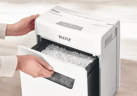 Distrugator LEITZ IQ P4, 6 foi, 10l, Cross Cut