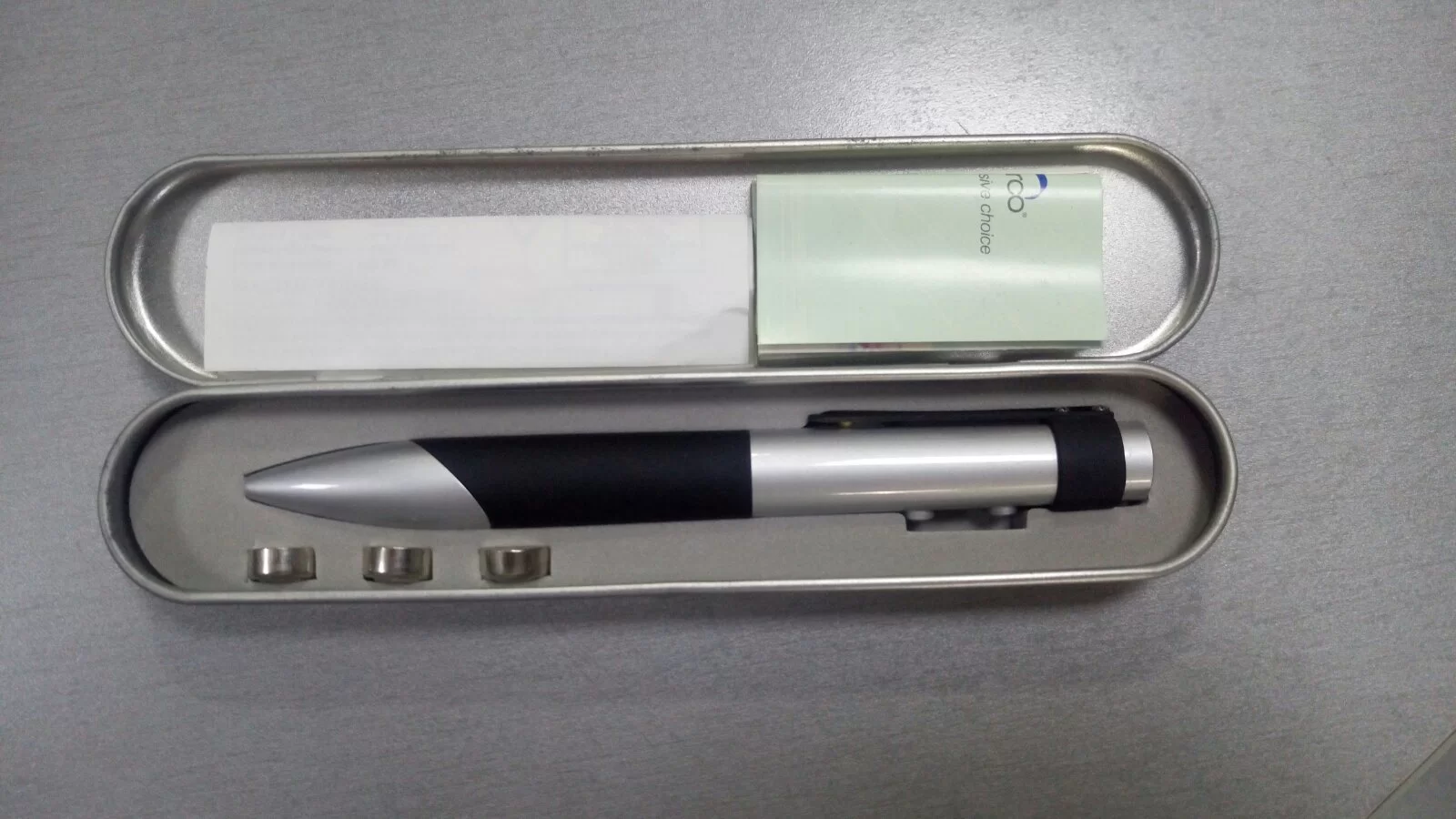 Pix-aratator Lapoint argintiu, stilus