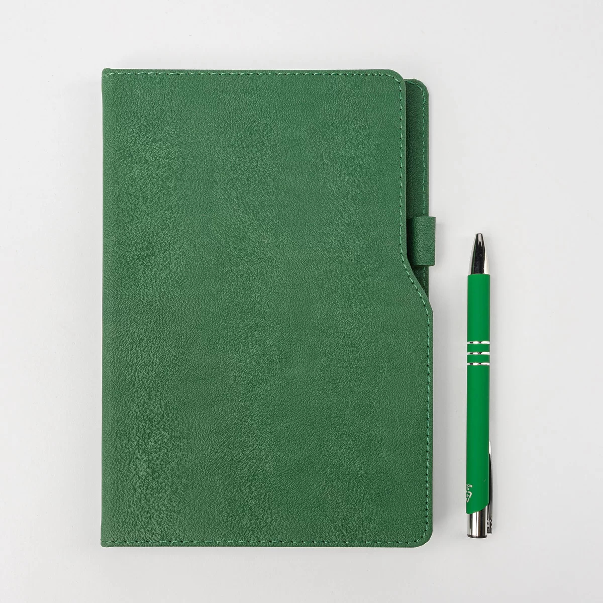 Agenda nedatata AKKLAS 13x21cm, 96 foi, verde