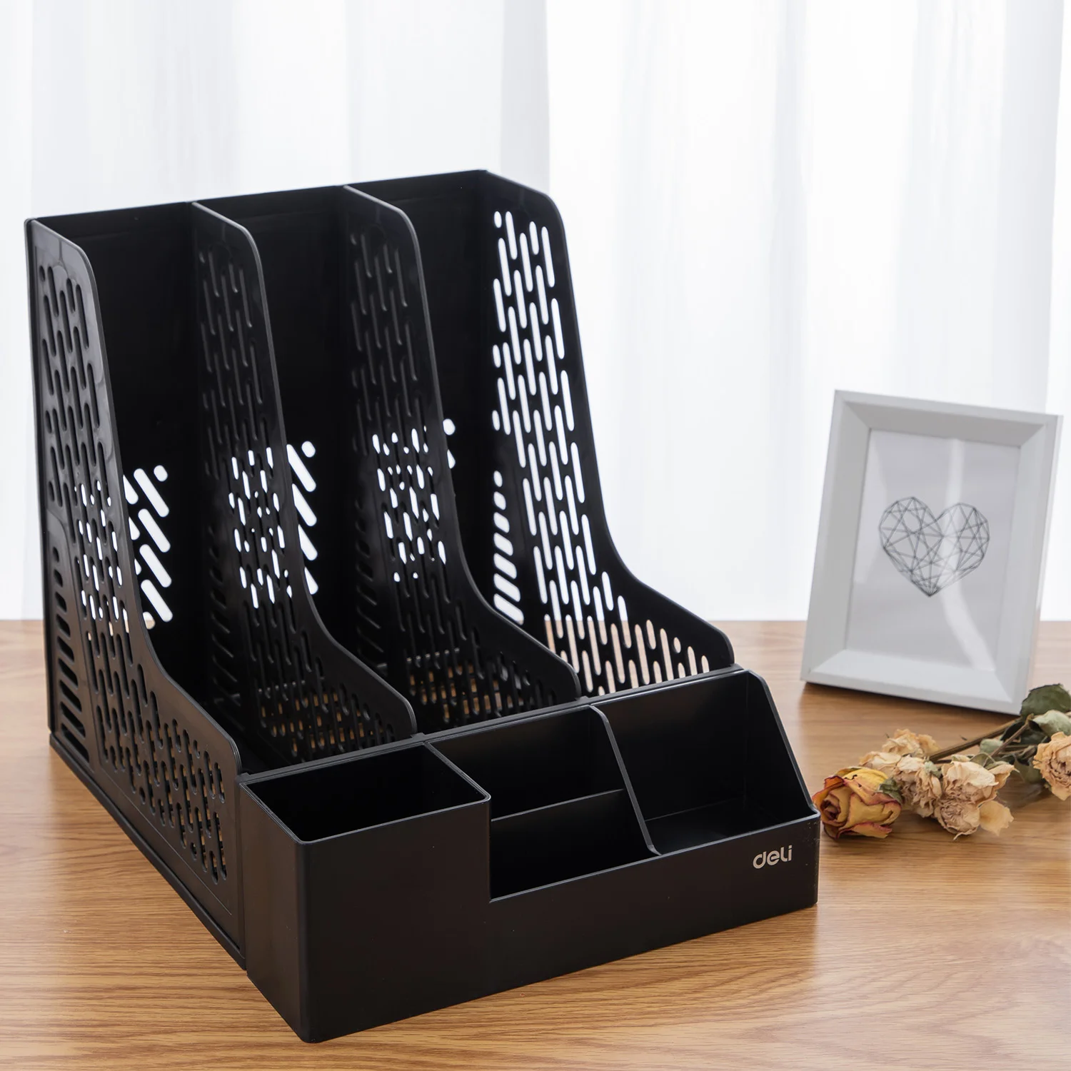 Лоток вертикальный DELI Maxi A4, 3 отделения, черный